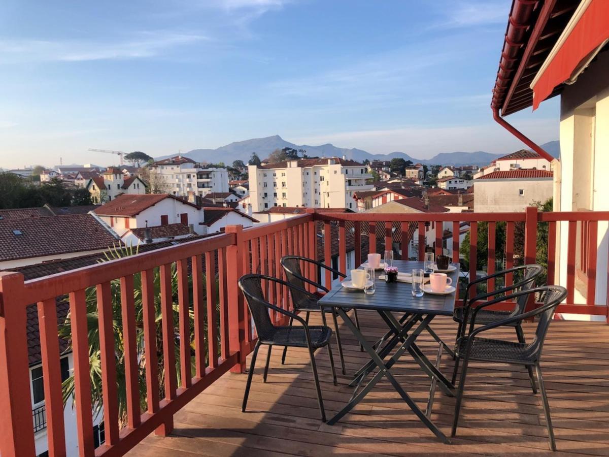 Hébergement de vacances Maison Moderne A 400m De La Avec Terrasses Et Equipements Complets A St-jean-de-luz - Fr-1-239-878 *