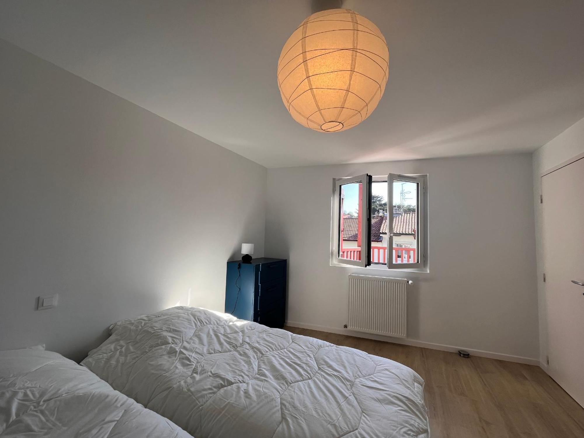 Maison Moderne A 400m De La Avec Terrasses Et Equipements Complets A St-jean-de-luz - Fr-1-239-878 * Saint-Jean-de-Luz