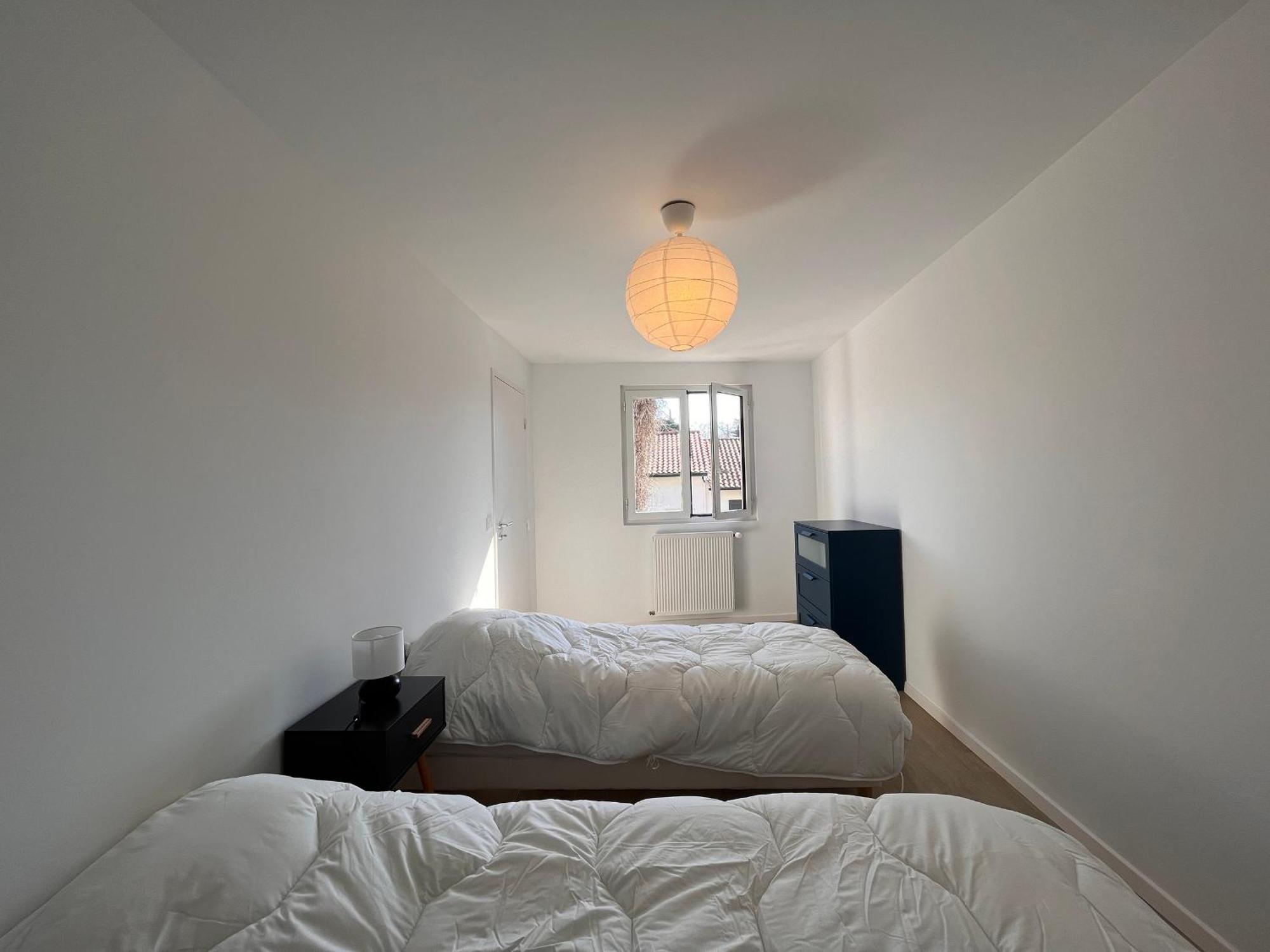 Maison Moderne A 400m De La Avec Terrasses Et Equipements Complets A St-jean-de-luz - Fr-1-239-878 Hébergement de vacances